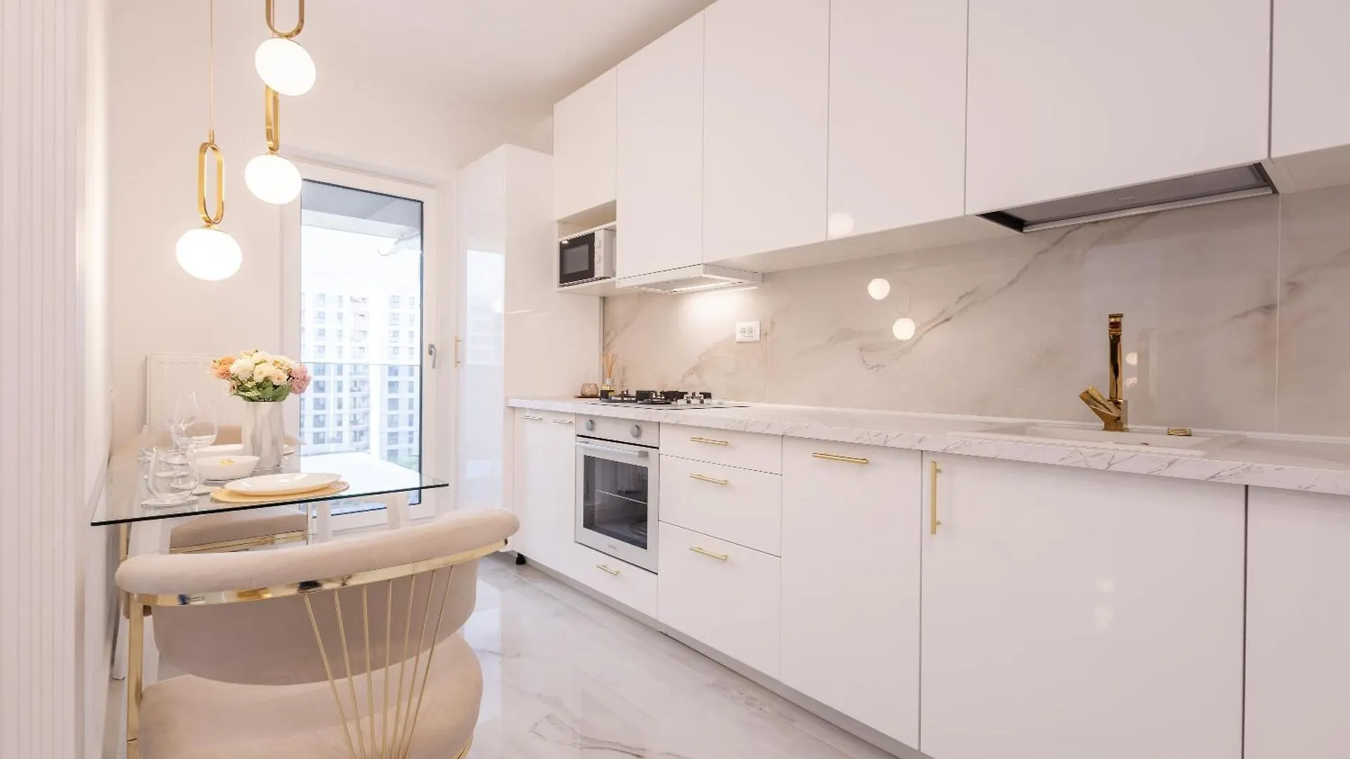 Appartement Marble White Studio 425 Boekarest